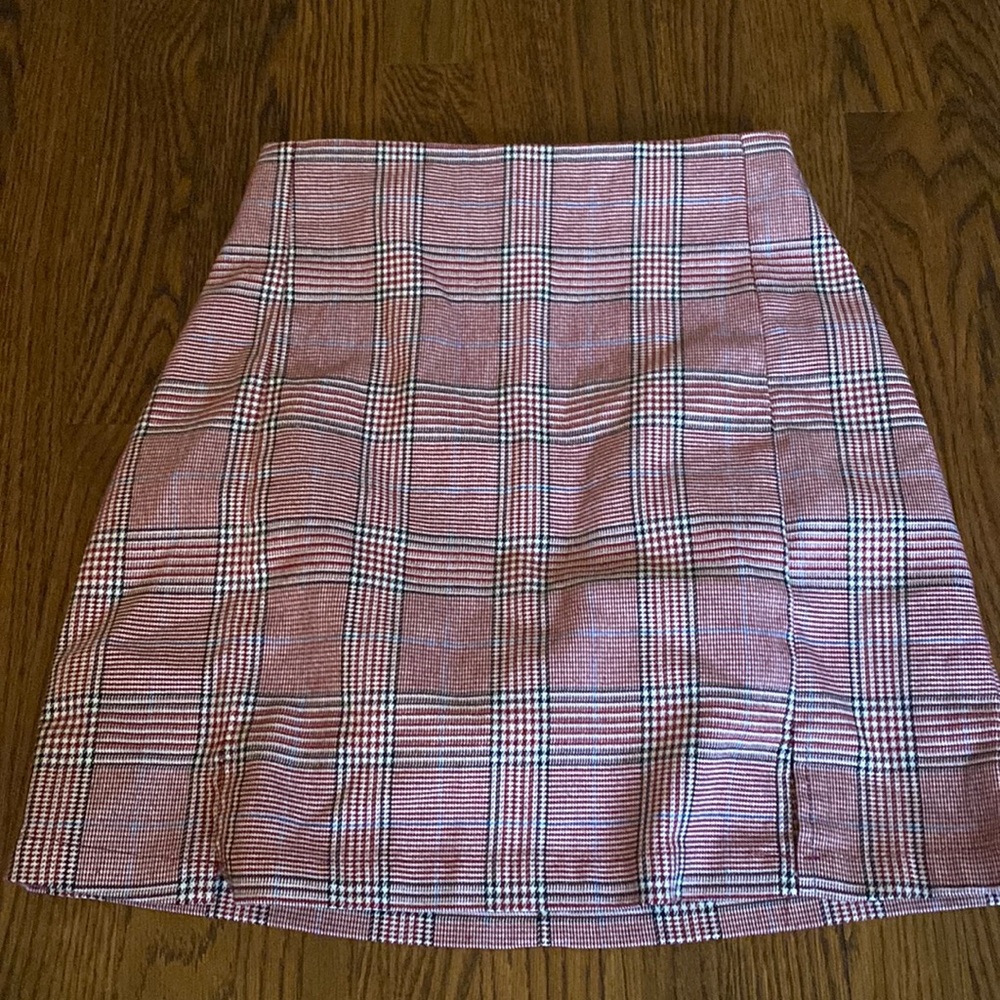 brandy melville mini pleated skirt one size